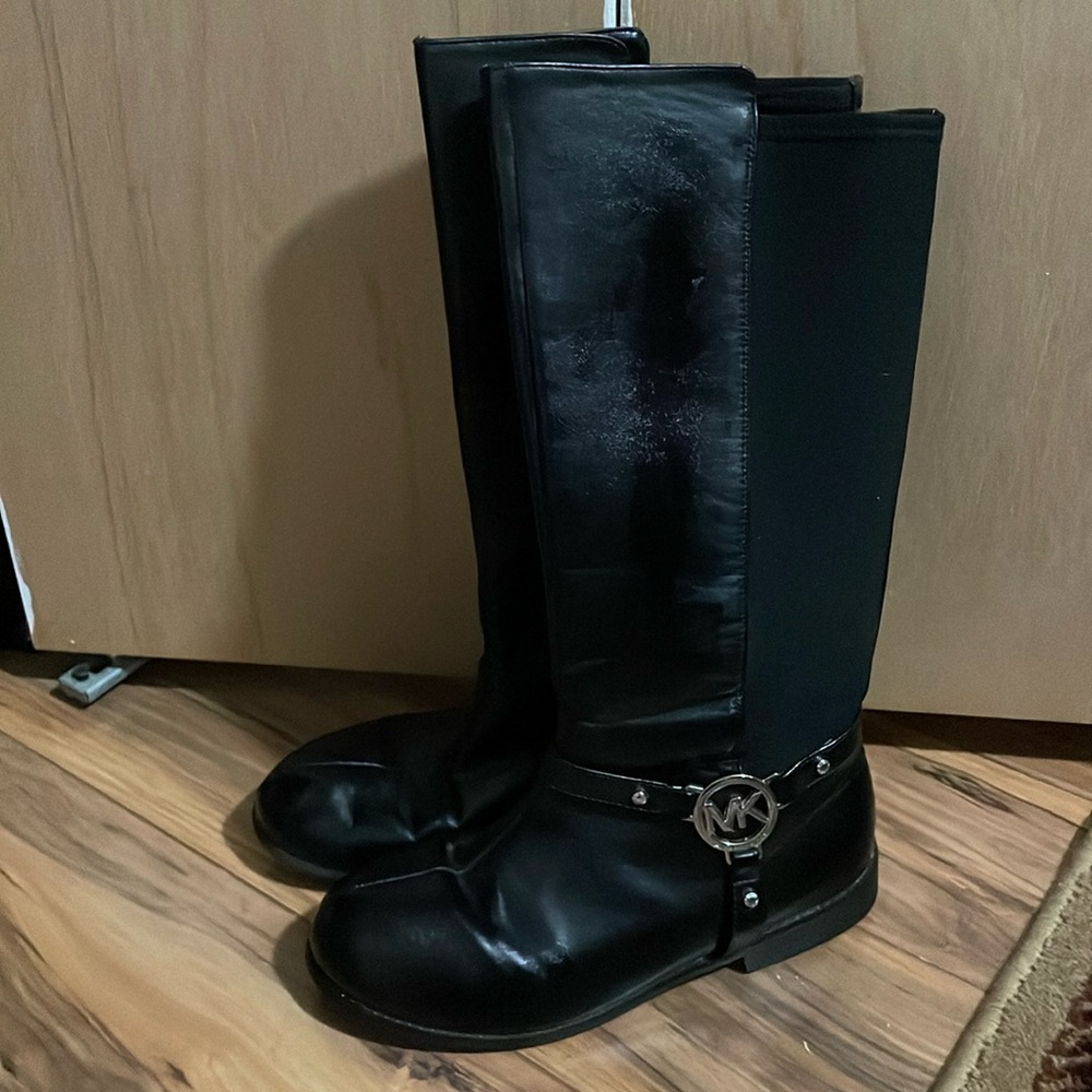 Michael Kors black boots size 4